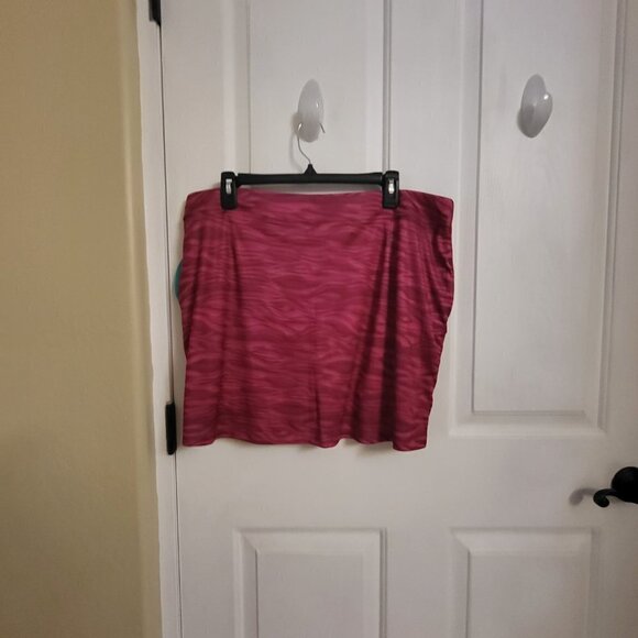 Greg Norma Golf Skort Red and Pink SIZE: LARGE- NWT - Picture 5 of 8